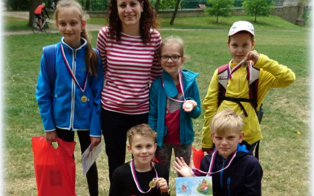 Mladí záchranáři se utkali v Jindřichově Hradci. Zabodovali žáci ze Strmilova a Studené.