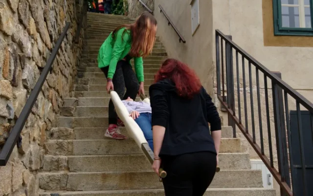 Mladí záchranáři se utkali v Jindřichově Hradci. Zabodovali žáci ze Strmilova a Studené.