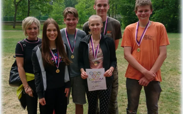 Mladí záchranáři se utkali v Jindřichově Hradci. Zabodovali žáci ze Strmilova a Studené.