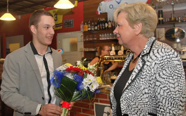 Hejtmanka se sešla s úspěšnými staršími dorostenci hokejového Motoru.