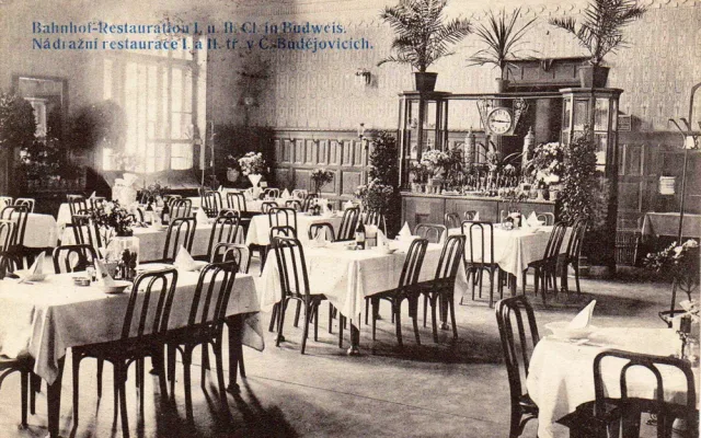 Secesní restaurace na našem nádraží z roku 1908.