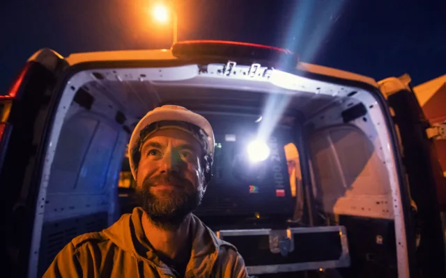 Jedním z největších lákadel festivalu Umění ve městě bude multimediální instalace Velký noční hlídač od Milana Caise, jehož pohyblivé oči rozzáří na jednu noc dvě chladící věže temelínské elektrárny.