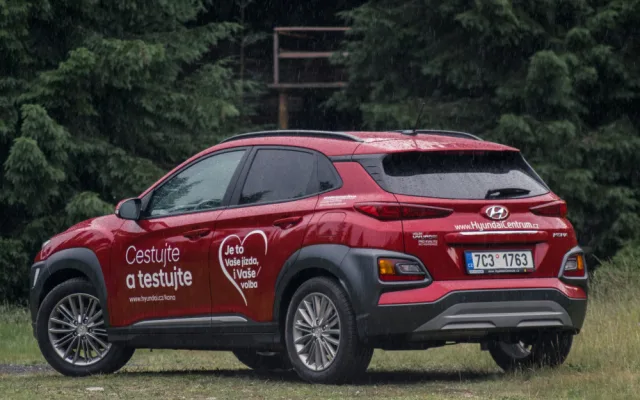 Malé SUV od Hyundaie přesvědčilo po všech stránkách. Kona se o nedostatek zájemců bát nemusí.