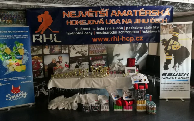 Vyhlášení výsledků Rybníkářské hokejové ligy 2017/2018.