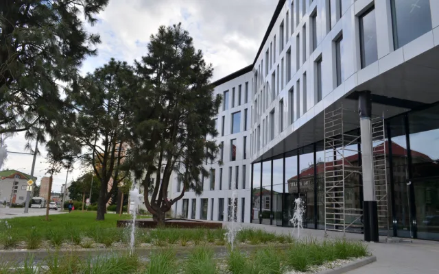 Moderní pracovní prostředí najdou v českobudějovickém PIANU mimo jiných i zaměstnanci skupiny UNICAPITAL DISTRIBUCE nebo call centra společnosti ATODA Telemarketing.