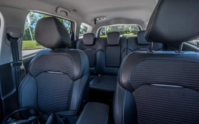 Elegantní cestování s rodinou. Renault Grand Scenic zaujme svěžím designem.