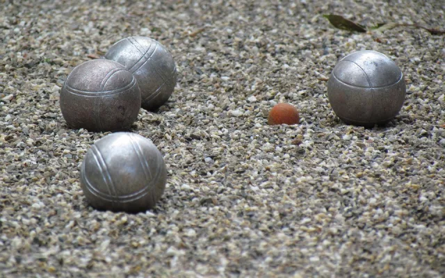 V Číčenicích se hrál pétanque.