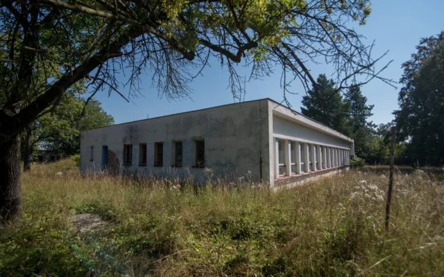 Jihočeský kraj převzal největší část původního vojenského letiště v Plané