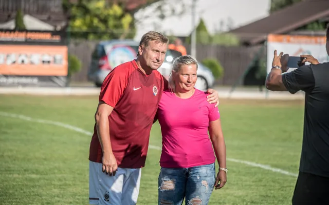 V areálu fotbalového hřiště v Plané u Českých Budějovic oslavili 80. výročí založení tamní sportovní klub a 95. výročí vzniku sbor dobrovolných hasičů