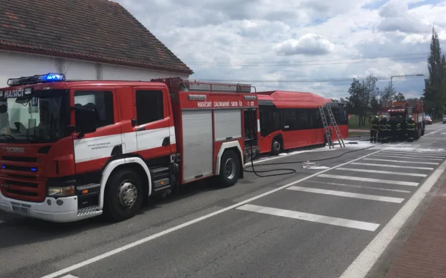 V Hrdějcích hořel autobus městské hromadné dopravy