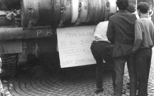 Srpen 1968 v Českých Budějovicích, náměstí Přemysla Otakara II.