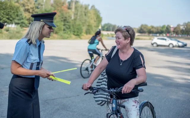 Dopravně preventivní akce zaměřená na cyklisty v Českých Budějovicích.