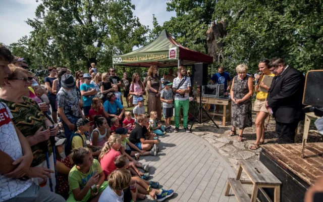 Kmotrou se stala hejmanka Ivana Stráská.