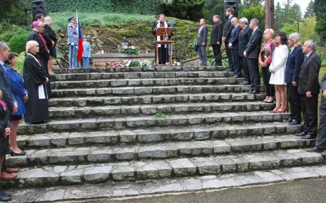 Pietní akt připomněl sedmdesát let od úmrtí druhého československého prezidenta. Benešova vila je otevřena až do října.