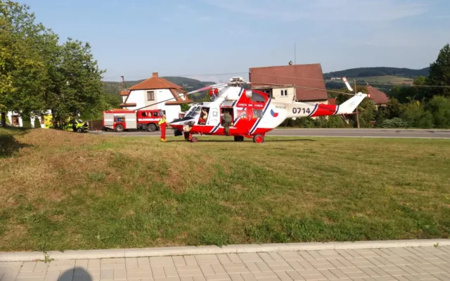 Při dopravní nehodě ve Volyni se zranilo pět lidí.