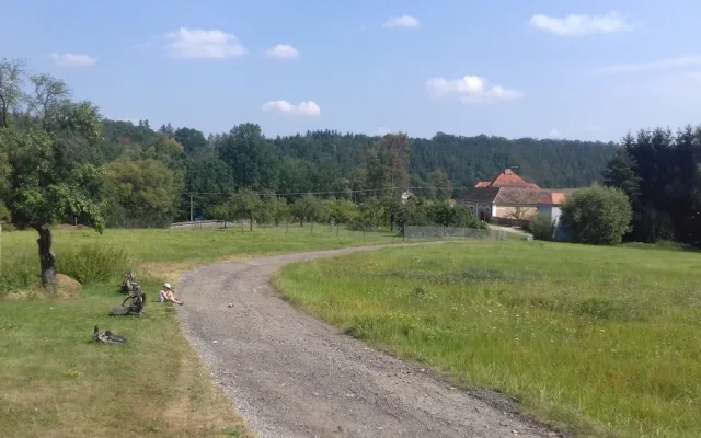 Římovská křížová cesta bezesporu stojí za návštěvu.