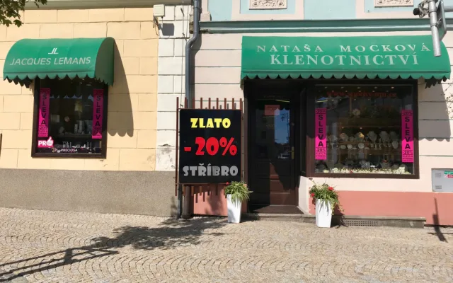 Prodejna v Kaplici.