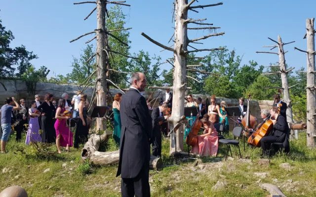 Jihočeská filharmonie natočila klip v Jihočeské zoo Hluboká nad Vltavou.