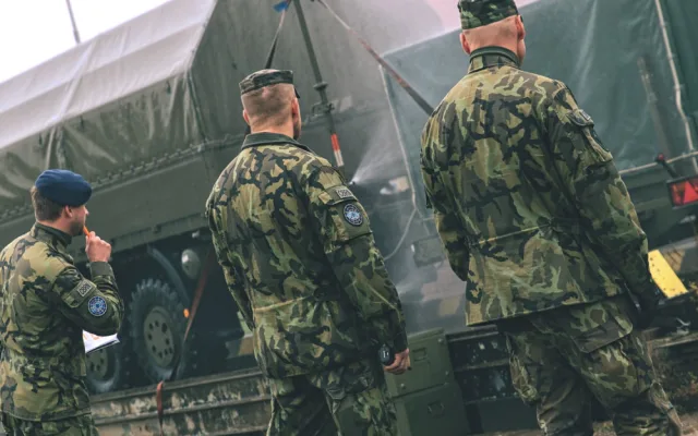 Dezinfekce techniky proběhla pod dohledem příslušníků čety chemické ochrany z 26. pluku velení, řízení a průzkumu.