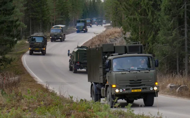 Přesun techniky protiletadlové raketové baterie do 170 kilometrů vzdáleného prostoru operace. Autor: Radek Kulhánek. Autor: Radek Kulhánek