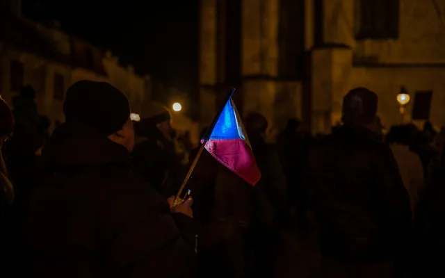 I v Budějcích si lidé připomněli Den boje za svobodu a demokracii