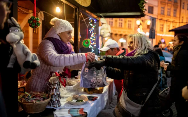 Ochutnejte polévku od JCI South Bohemia. Koupí podpoříte budějcké Auticentrum