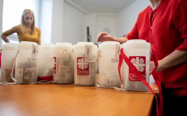 Českobudějovická charita získala v Tříkrálové sbírce 7,5 milionu korun