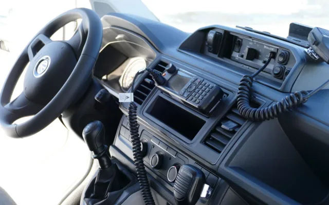Českobudějovičtí strážníci mají nové auto, použijí ho při odchytu zvířat a opilců