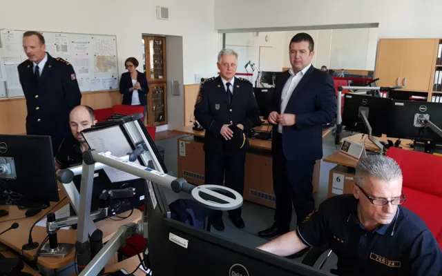 Jihočeští hasiči měli včera vzácnou návštěvu