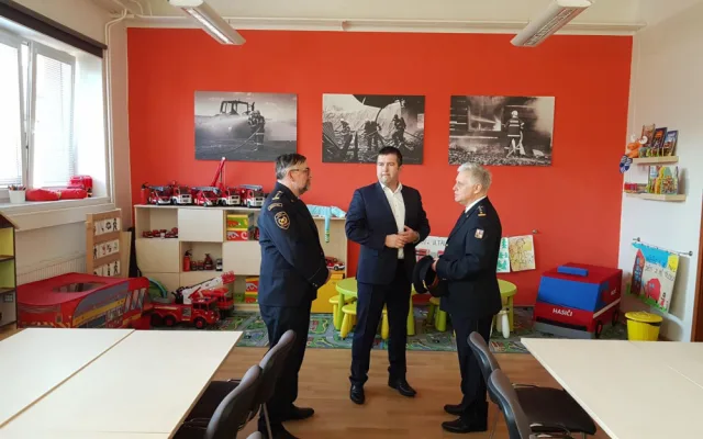 Jihočeští hasiči měli včera vzácnou návštěvu