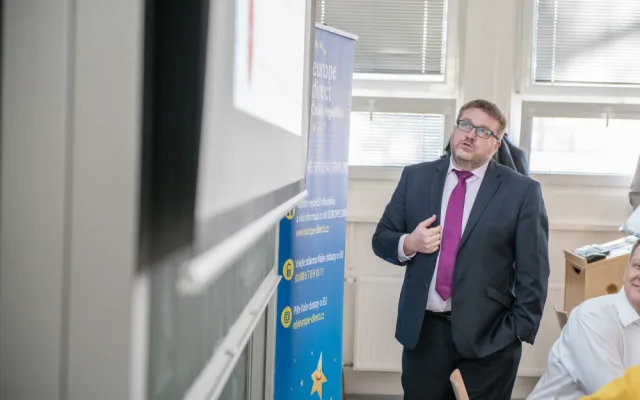 Na Jihočeské univerzitě se debatovalo o euru. Přednáška trhla návštěvnický rekord