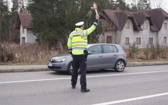 Dopravní policisté se během noci a dnešního dne zaměřili na alkohol za volantem