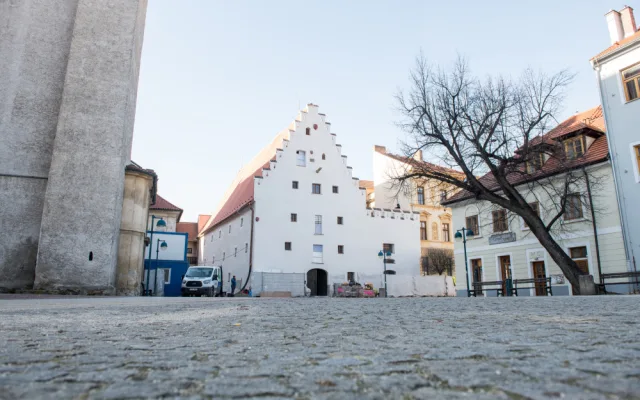 Restaurace Solnice s přilehlým pivovarem se na konci března otevře široké veřejnosti.
