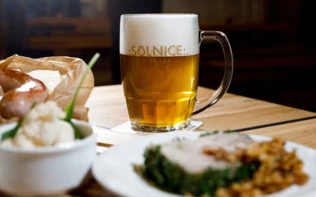 Po dvou letech rekonstrukce se v pátek 29. března otevře restaurace a pivovar Solnice