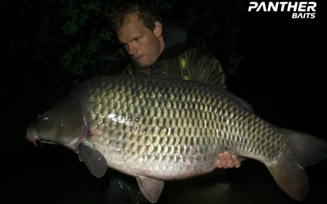 Boilies od Panther Baits si oblíbili i hokejisté Václav Nedorost a Miloslav Čermák