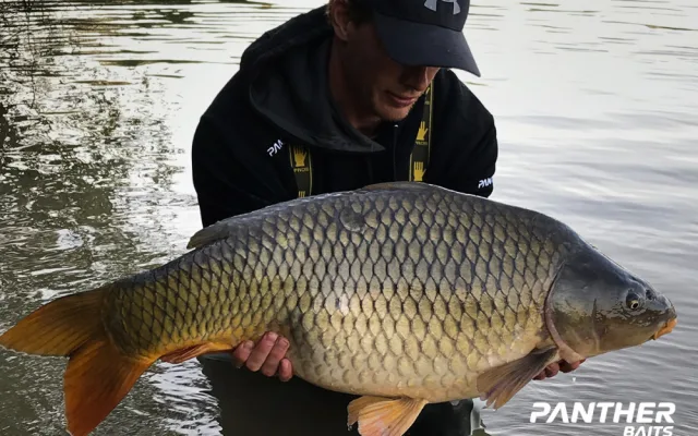 Boilies od Panther Baits si oblíbili i hokejisté Václav Nedorost a Miloslav Čermák