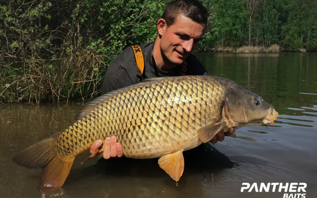 Boilies od Panther Baits si oblíbili i hokejisté Václav Nedorost a Miloslav Čermák