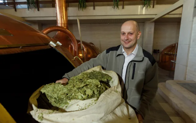 Adam Brož, sládek Budvaru, si k pivovarnictví přidal i logistiku na VŠTE