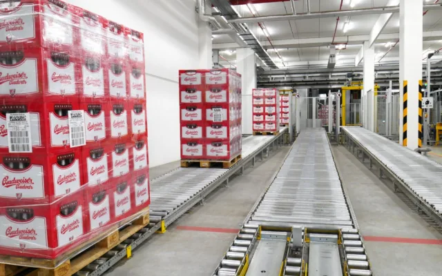 Adam Brož, sládek Budvaru, si k pivovarnictví přidal i logistiku na VŠTE