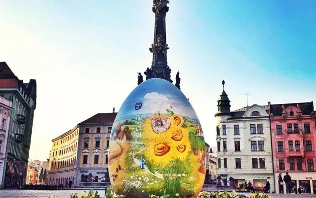 Olomouc má na náměstí takovou krásnu.