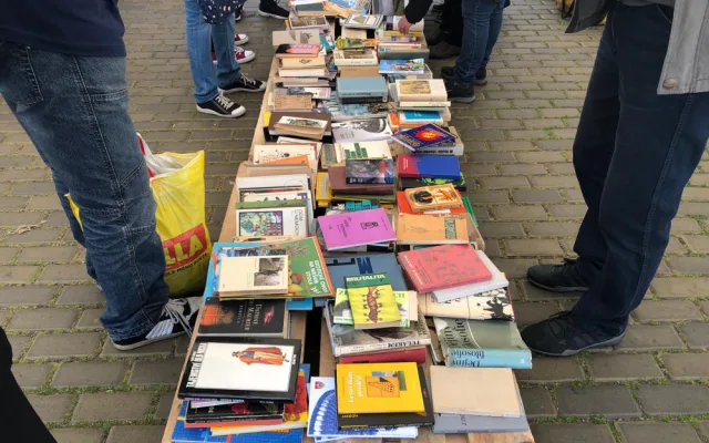 Z budějckého náměstí se stala knihovna. Začal festival Literatura žije