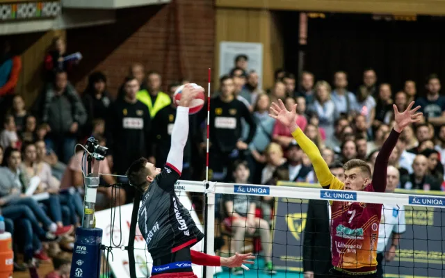 Tři tisíce fanoušků hnaly Jihostroj za titulem. Volejbalisté po dvou letech vrátili titul na domácí půdu