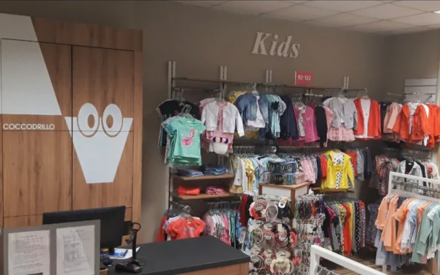 Nově otevřená prodejna s dětským oblečením Coccodrillo