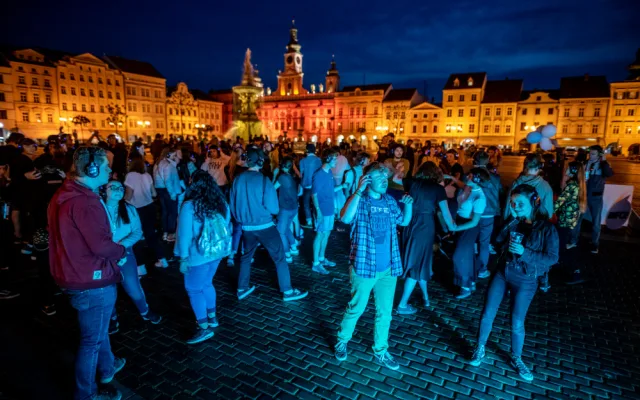 Úterní program Budějovického Majálesu nabídne cestovatelskou přednášku nebo film o alkoholismu