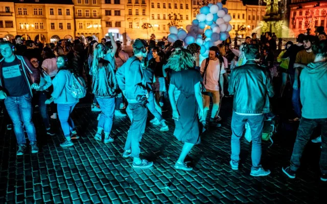Úterní program Budějovického Majálesu nabídne cestovatelskou přednášku nebo film o alkoholismu
