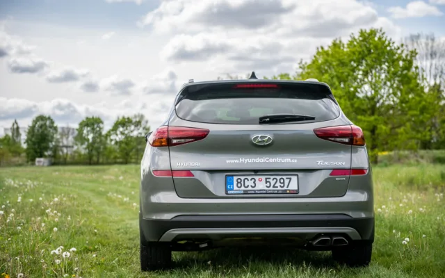Partner na služební cesty i na rodinou dovolenou. Tucson se během patnácti let změnil v elegána