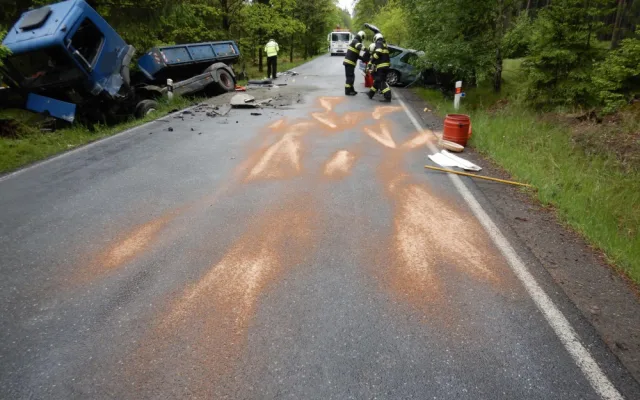 V Plané se stala vážná dopravné nehoda. Na místo letěl vrtulník