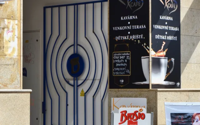 Nová sympatická kavárna Te amo Café na Lannovce láká na pohodové posezení a dobroty