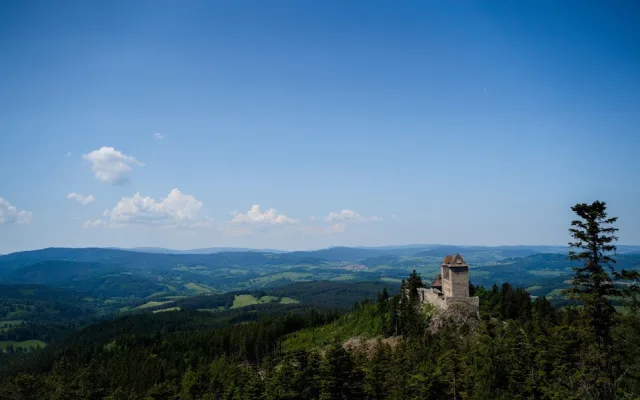 Zlatá stezka Autor: Josef Hruška