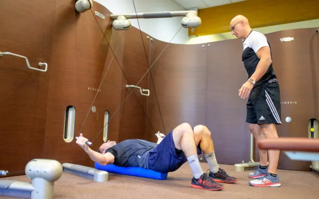 Hokejisté Motoru se intenzivně připravují na další sezónu. Kondičku nabírají ve Sportcentru Delfín
